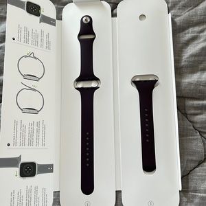 Dark Cherry Apple Watch band 45mm.